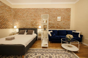 Jolie Flat in the Heart of the City